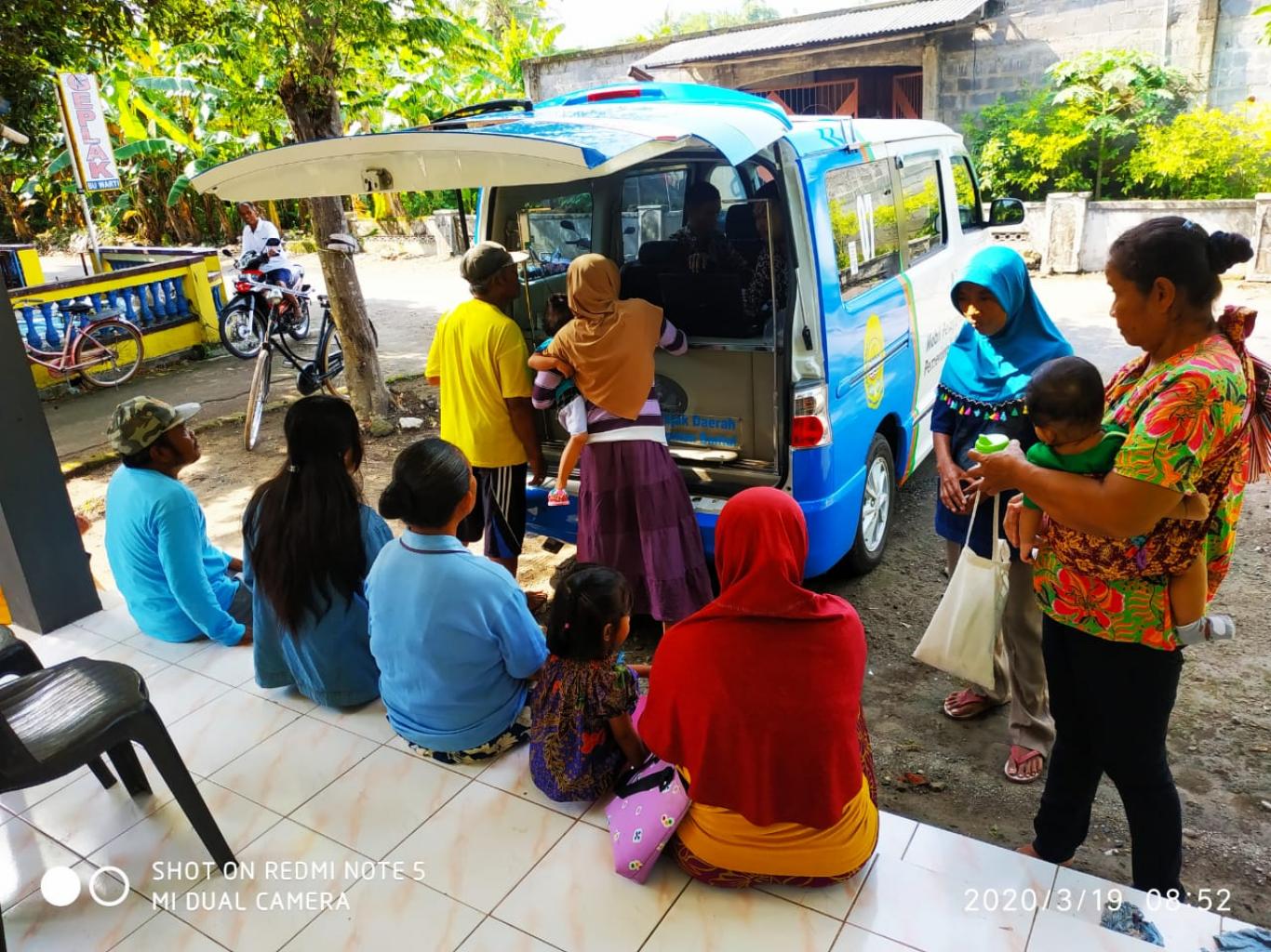 PEMERINTAH DESA SRIHARDONO DAN BKAD KAB. BANTUL TERJUNKAN MOBIL PAJAK KELILING GUNA TINGKATKAN PBB
